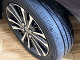 ※夏タイヤ新品納車※新品タイヤで納車いたします♪溝が少ないままだとスリップしたりブレーキ時の制動距離が長くなってしまいます。交換までまだまだ余裕があるのは経済的にも助かります