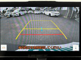 【バックモニター】後ろのカメラの映像がモニターに映し出されるので、後方の見えない死角や、障害物との距離感などもしっかり安全確認することができます。