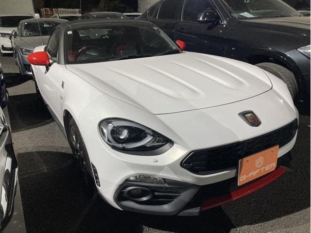 アバルト124スパイダー1.4禁煙車 赤黒革シート 純正ナビ