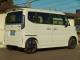 背が高く自動車枠を使い切ったデザインだから室内広々☆