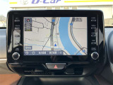 純正ナビを装備。タッチパネル式で使いやすく、お出かけもラクラクです。