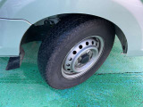 タイヤサイズは145/80R12スチールホイル付き!(夏タイヤ装着)冬タイヤ、ホイール注文も承っております☆