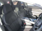 フロントシートです。座り心地もバッチリです。