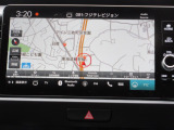 フルセグチューナー内蔵のメーカー純正メモリーナビゲーション搭載です。Bluetooth接続、USBポート付きです。