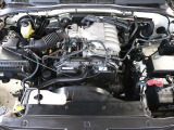 静粛性も高くパワフルな3400ccガソリンエンジン!
