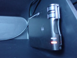 ■【ETC車載器】が装備されています。セットアップをしてお渡しとなり、ETCカードを差し込むだけで高速道路の利用が可能です。