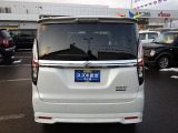 リヤガラスはスモーク加工となっております。強い紫外線やプライバシーから車内をお守り致します。