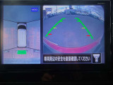 アラウンドビューモニターは車両の上空から見下ろすような映像で全方向見れるので、車庫入れが楽になります♪