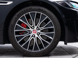XE Rダイナミック S 2.0L D200 ディーゼル 4WD 