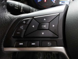 ステアリングスイッチ付きなのでハンドルを離さずにオーディオの操作ができます♪