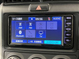 Bluetooth接続可能ですので、お持ちのスマホの音楽をナビで聴くこともできます♪(ご使用の端末によっては接続できないものもあるかもしれませんのでご了承ください)