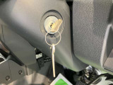 車両状態証明書修復歴の有無も一目瞭然。機能や内装・外装、走行距離、修復歴の有無をチェックし、クルマの状態を10段階にした車両状態証明書。数字や記号を使ってわかりやすく表示しています。