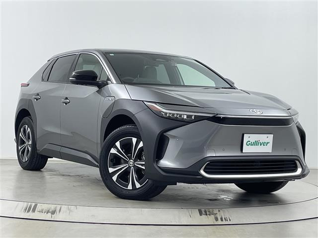 bZ4XZ 4WD本革シート