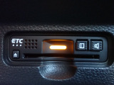 ■【ETC車載器】が装備されています。セットアップをしてお渡しとなり、ETCカードを差し込むだけで高速道路の利用が可能です。
