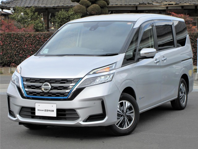 セレナ1.2 e-POWER X チェアキャブ スロープタイプ 車いす1名 サード仕様