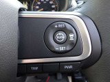 ハンドルのスイッチで各機能の操作を行う事が出来てとっても便利♪