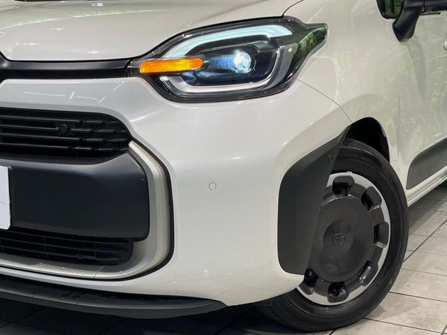 トヨタ シエンタ ハイブリッド 1.5 Z の中古車詳細 (7,380km, ホワイト