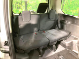 3列目シートはもちろん状態良好☆大人でもゆったりと座って頂けますので、大人数でのお出かけもラクラクです♪ご家族で、気の知れた仲間で、ドライブに行くのが楽しみですね♪