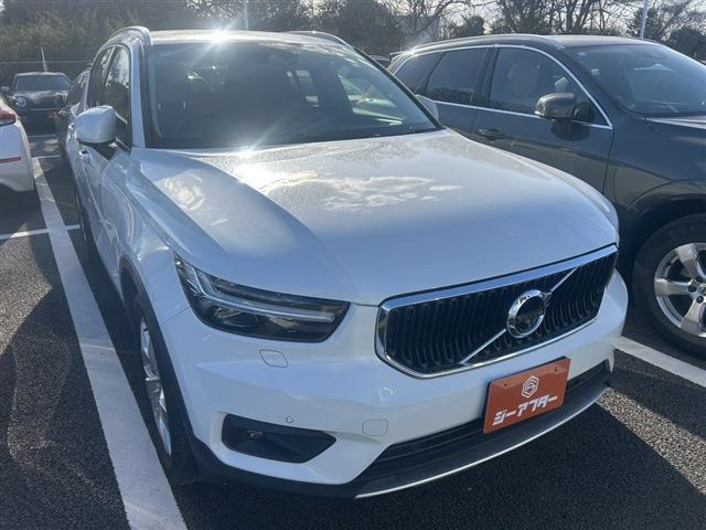 XC40B4 モメンタム禁煙車 純正ナビ フルセグTV