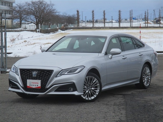 クラウンハイブリッド 2.5 S Four エレガンス スタイルIII 4WD