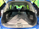 後席を格納すると、これだけの広さが!シーンに合わせたシートアレンジで、大きな荷物も積むことが出来ます♪