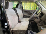 運転席シート廻りは使用感も少なく、良好な状態となっています。丁寧に使われていたことがよくわかりますね。