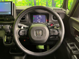 【純正革巻きステアリング】上質な革を使用することで、手にしっかり馴染みとても運転しやすいハンドルです♪