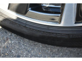 225/45R18インチアタイヤを装着しています