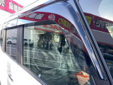 純正ドアバイザーを装備!