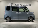 ご納車までの期間ですが、県内のお客様は1,2週間、県外のお客様は2,3週間ほどでご納車が可能となります。但し、お支払いや書類の状況によっては多少の前後もありますので、その際には何卒ご了承下さい。