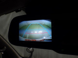 バックモニターも装備しております。バックギアに入れるとナビ画面に車の後方が映し出されます。これで後方確認も安心!