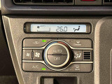 車内空調は&rdquo;AUTOエアコン&rdquo;にお任せ。運転に集中出来ますよ!