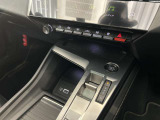 運転席、助手席ともにシートヒーター装備です。