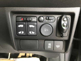 【両側電動スライドドア】狭い場所でもドアを全開にでき、チャイルドロックを使っても運転席のスイッチを操作するだけでドアの開け閉めが可能です。小さなお子様でもボタン一つでスライドドアの開閉可能です。