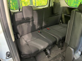 3列目シートはもちろん状態良好☆大人でもゆったりと座って頂けますので、大人数でのお出かけもラクラクです♪ご家族で、気の知れた仲間で、ドライブに行くのが楽しみですね♪