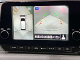 【アラウンドビューモニター】車を上から見下ろしているかのような映像で周囲の状況がひと目で確認、狭い駐車場に駐車するときも安心です♪