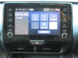 ナビ付きディスプレイオーディオが装備されています