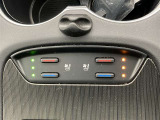 シートエアコン付です。シートを暖めたり冷やしたりできる、快適装備の一つ。 暑い夏もシートが冷える冬も快適にドライブが楽しめそうですね。