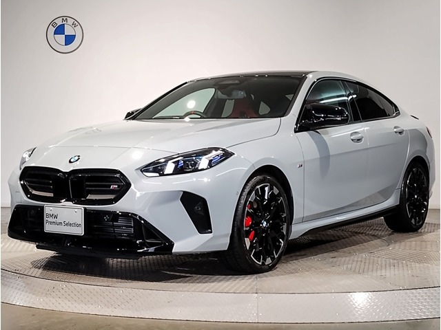 2シリーズグランクーペ M235 xドライブ 4WD 