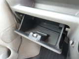 助手席前のグローブBOXです。