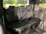 3列目シートはもちろん状態良好☆大人でもゆったりと座って頂けますので、大人数でのお出かけもラクラクです♪ご家族で、気の知れた仲間で、ドライブに行くのが楽しみですね♪