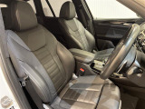 ◆LIBERALAは、輸入車選びの新たなスタイルを提案するインポート・セレクト・ブランドです。オーナー様となる方がクルマから直接感じる感性を第一にした、最良の一台との出会いをコーディネートいたします。