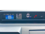 センターメーターを採用しております^^視線の移動が少なく、より安全な運転ができますね!