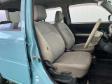 車を運転する際には運転席の存在は欠かせません。しっかりとチェックしたいポイントですね。