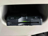 ETCカードを挿入することで高速道路を利用する際の支払いがキャッシュレスになったり、ETCスマートインターチェンジが利用できたり、とても便利なアイテムです!保証は修理保証のみとなります。