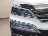 LEDヘッドライトです。デザイン性がよくとても明るいので、夜間の走行や悪天候でも安心です。しかも長寿命!