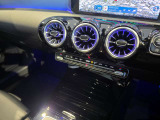 自動車保険に関しても、メルセデス・ベンツ専用のプログラムをご用意しております。飛び石や落下物などでのフロントガラスの修理が必要となった場合、最大で9万円分の補償を致します。