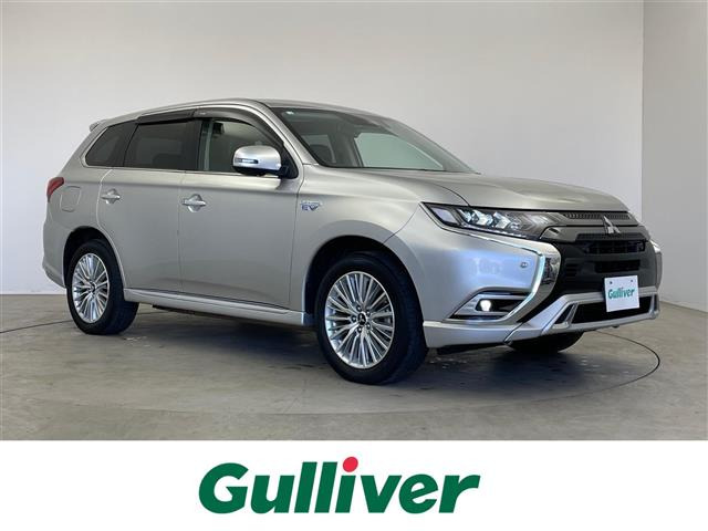 アウトランダーPHEV2.4 G プラスパッケージ 4WD4WD 修復歴無し