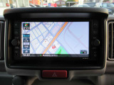 簡単快適な操作性で目的地まで安心です♪♪ 日産純正メモリーナビ♪♪フルセグTV視聴可♪♪走行中の視聴は不可です!MJ120D-W