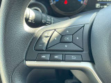ステアリングスイッチも付いておりますので、運転中でも音量の変更など可能です。